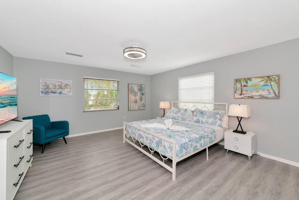 Walk To The Beach - Island Villa Siesta Key Ngoại thất bức ảnh