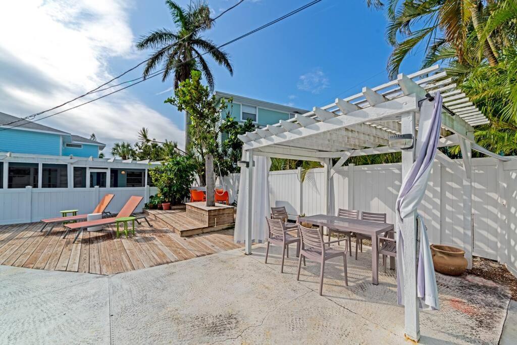 Walk To The Beach - Island Villa Siesta Key Ngoại thất bức ảnh